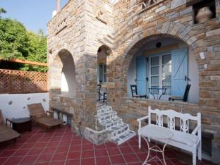 zefi hotel and suites