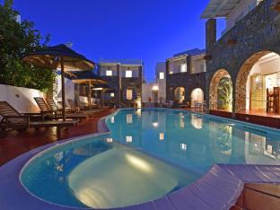 Zefi Hotel & Suites,Near Moraitis Winery,4 star