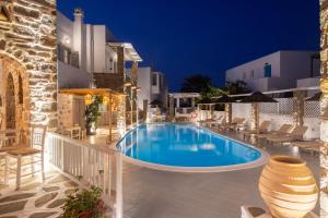zefi hotel and suites