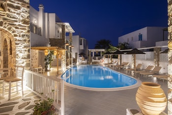 zefi hotel and suites