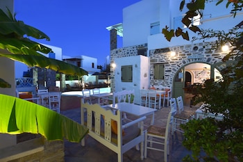 zefi hotel and suites