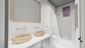 zefi hotel and suites