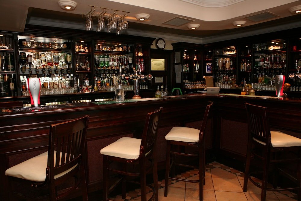 Waterhouse Inn,Balloch>>Alexandria,4 star