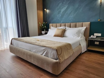 hotel gold