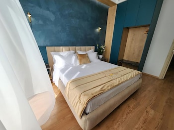 hotel gold