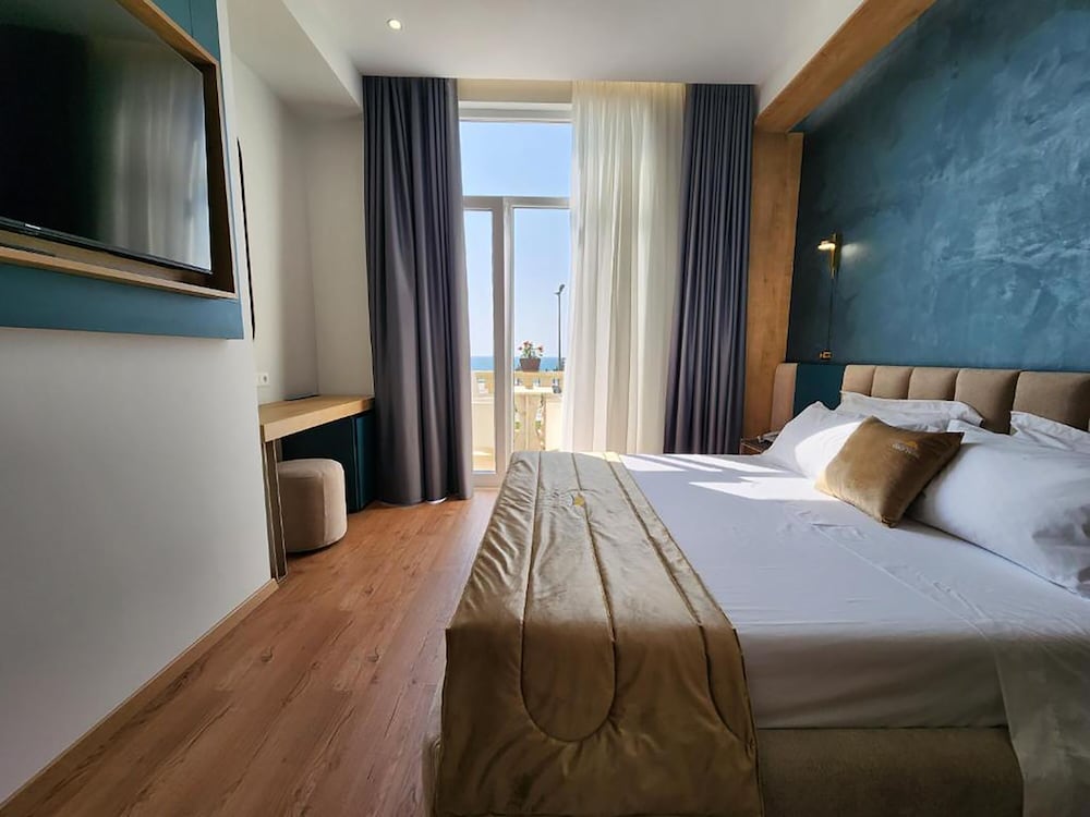 hotel gold