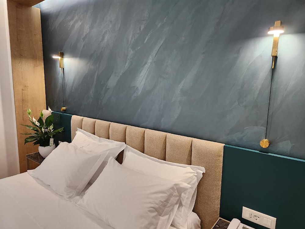 hotel gold