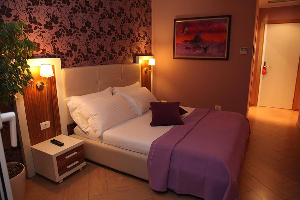 hotel gold