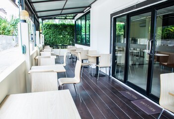 baan phor phan hotel