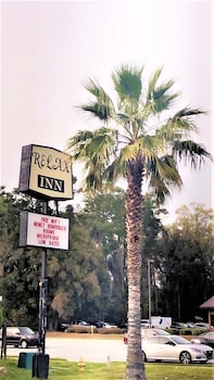 relax inn