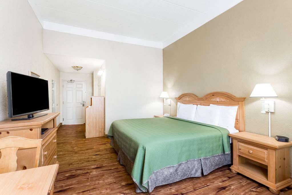 wingate by wyndham savannah gateway