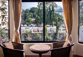 Park Hotel Bhutan,Near Bhutan Gate,4 star
