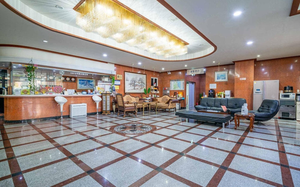 donghae lisa hotel