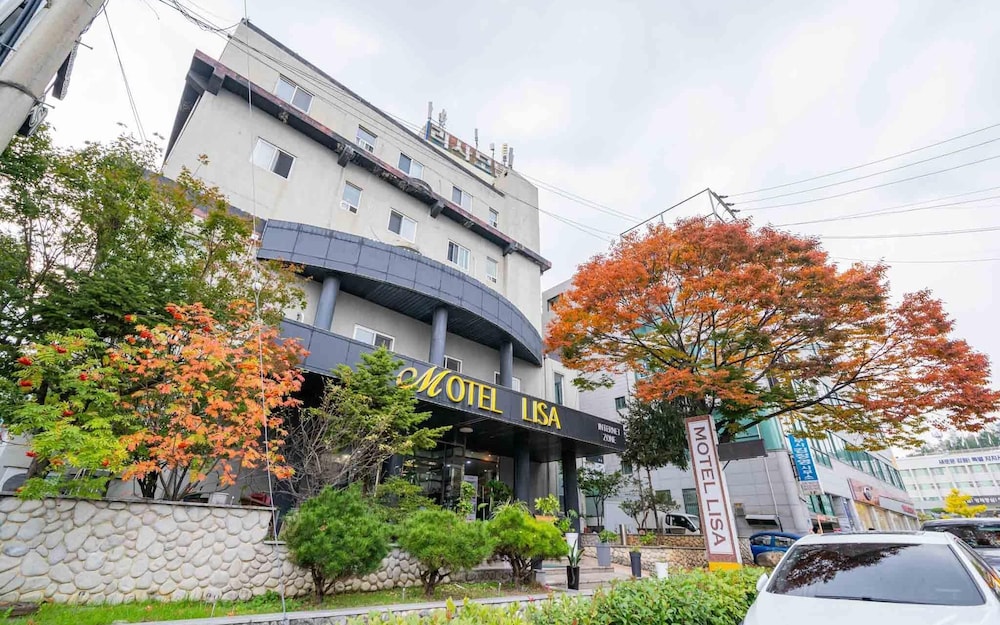 donghae lisa hotel