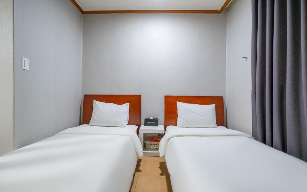 donghae lisa hotel
