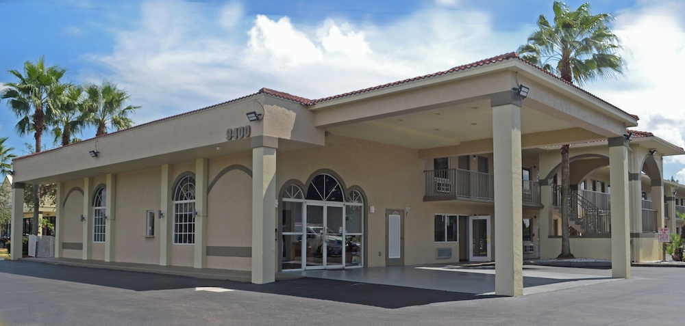 serena inn