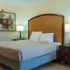 serena inn