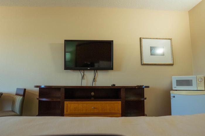 serena inn