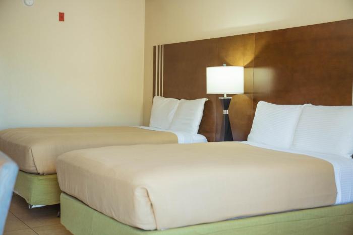 serena inn