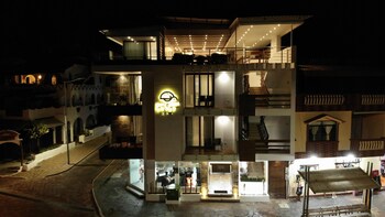 galapagos sunset hotel