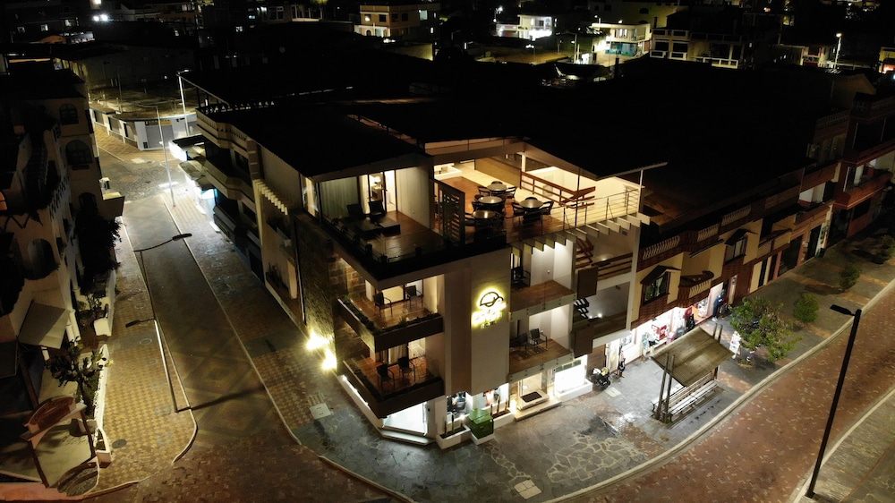 galapagos sunset hotel