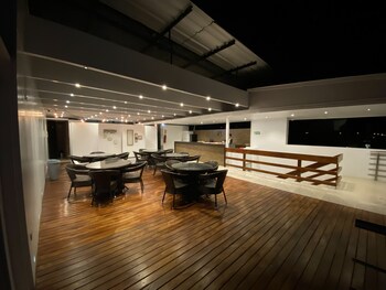 galapagos sunset hotel