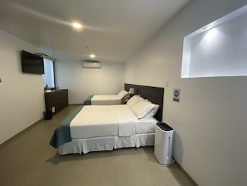 galapagos sunset hotel