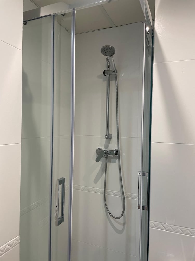 hotel oreneta gironella