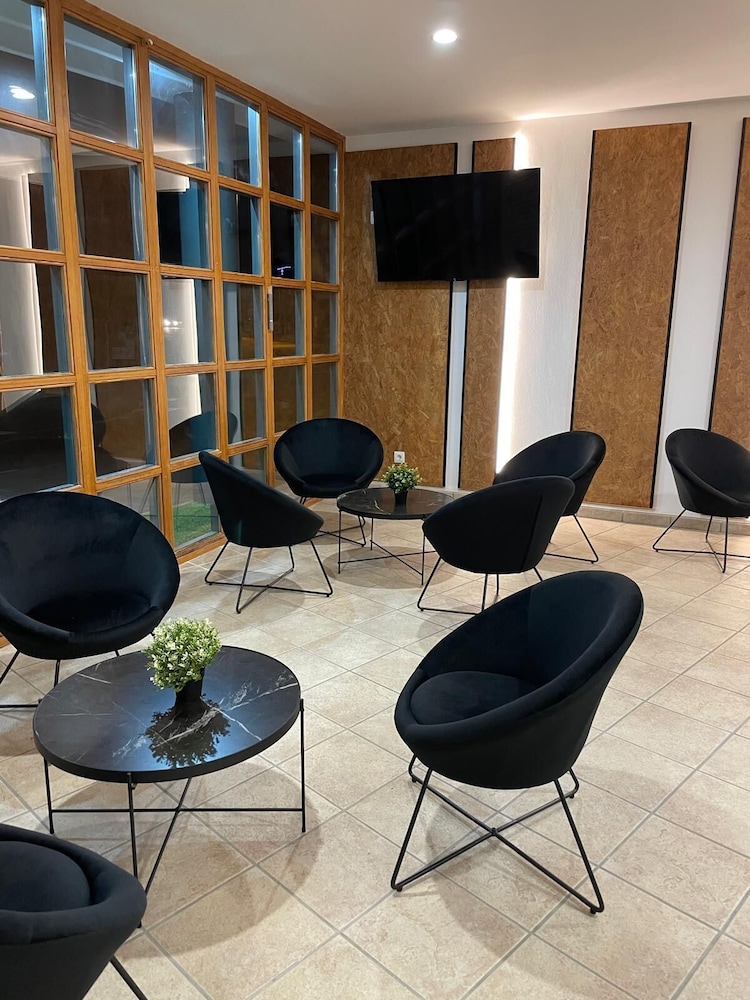 hotel oreneta gironella