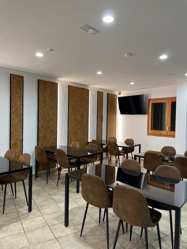 hotel oreneta gironella