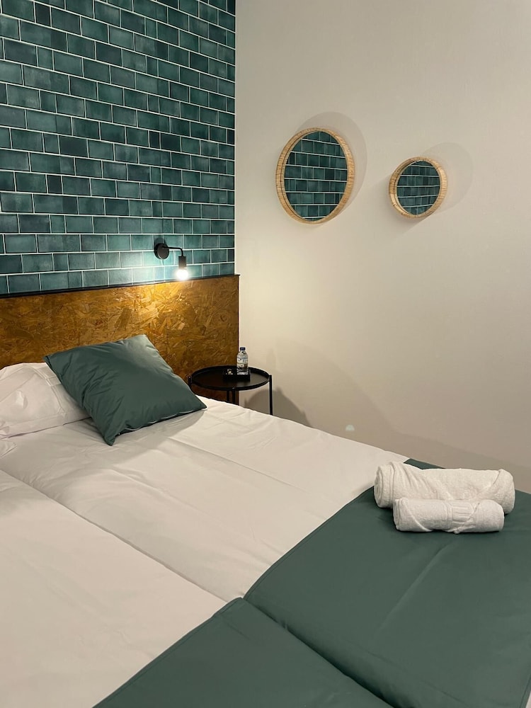 hotel oreneta gironella