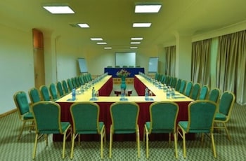 abyssinia renaissance hotel