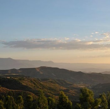 cliff edge hotel lalibela