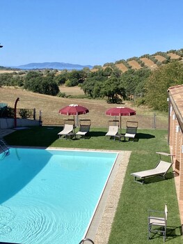 Hotel Le Querciolaie Dei Ricci,In Orbetello,3 star