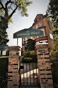 gateway hotel