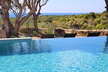 hotel cala di greco