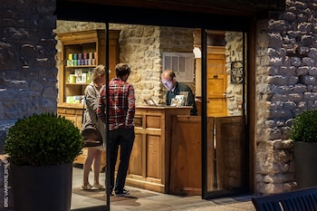 au domaine de la pommeraye and spa