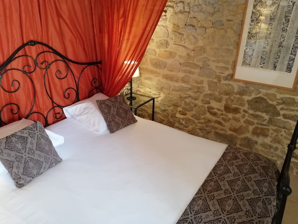 au domaine de la pommeraye and spa