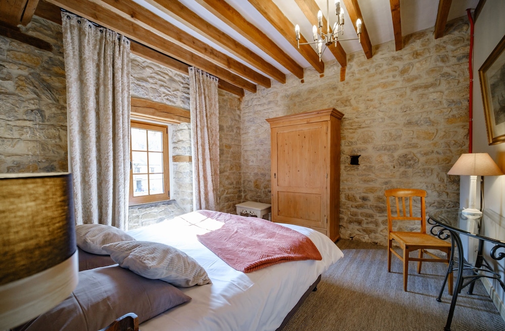 au domaine de la pommeraye and spa