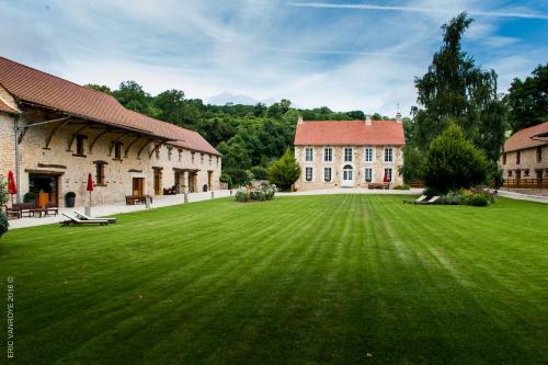 au domaine de la pommeraye and spa