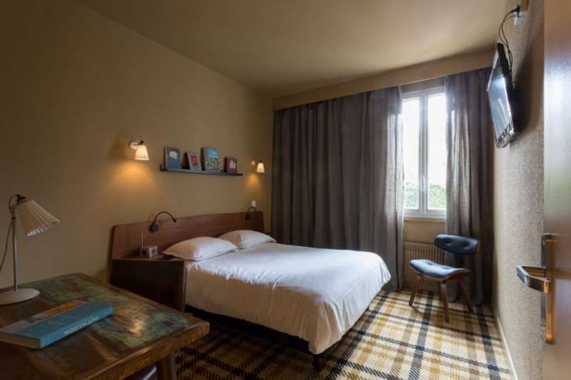 hotel beaulieu lyon charbonnieres