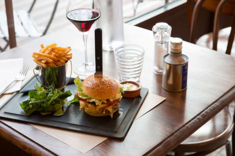 hotel beaulieu lyon charbonnieres