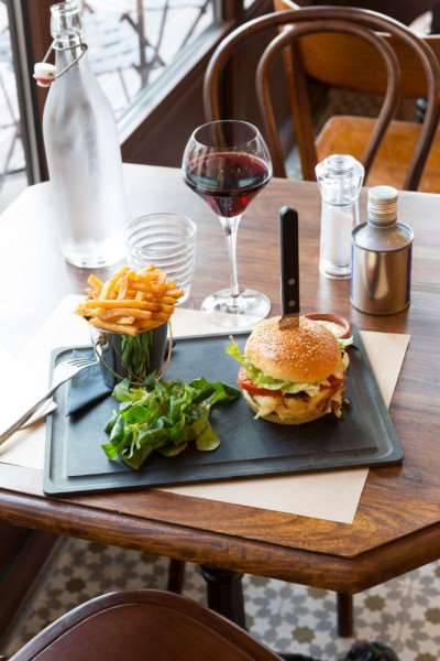 hotel beaulieu lyon charbonnieres