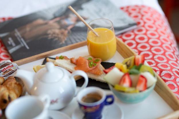 grand place hotel