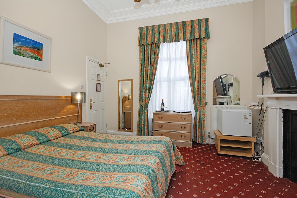 kingsway park hotel at park avenue