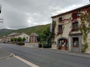 hotel des voyageurs