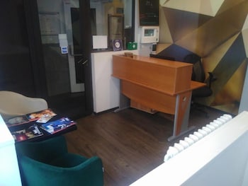 Le Kleber,Montreuil>>Bagnolet,2 star