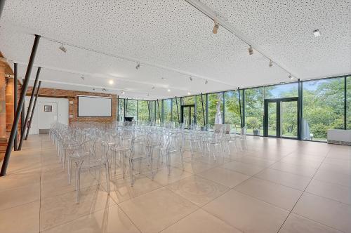 best western premier le domaine de montjoie