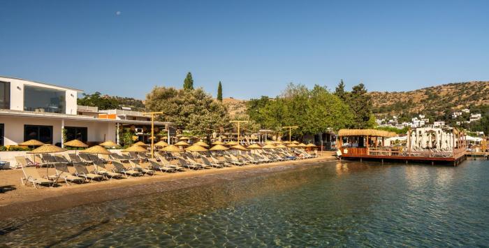 daphnis hotel