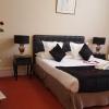 hotel raymond vii